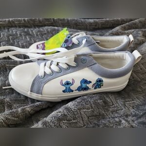 Stylish Brand New Women's Shoes with Stitch Design - White and Blue. Size 10.